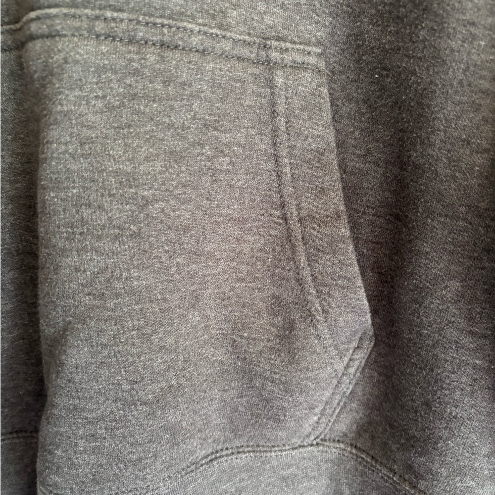 Marvel hooded sweatshirt  featuring many of the characters. Size small.See below - Picture 4 of 11